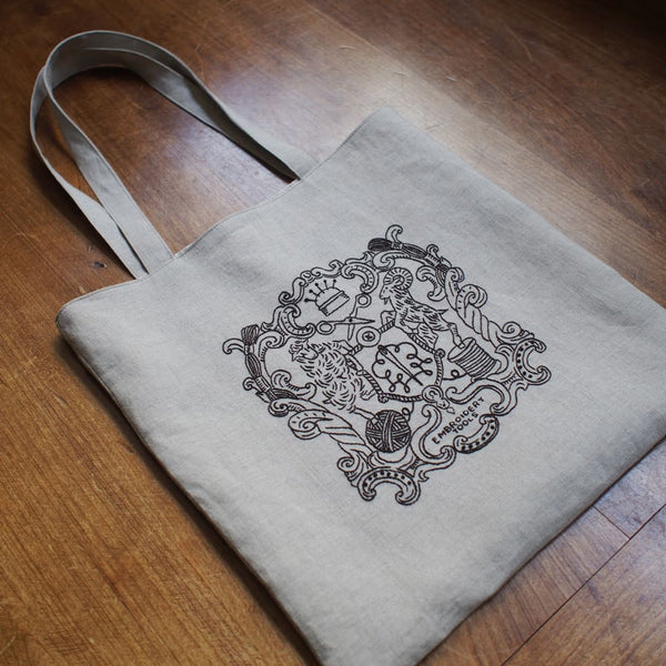 樋口愉美子さんのあたらしい1色刺繍より『手芸のエンブレム』を刺繍しました