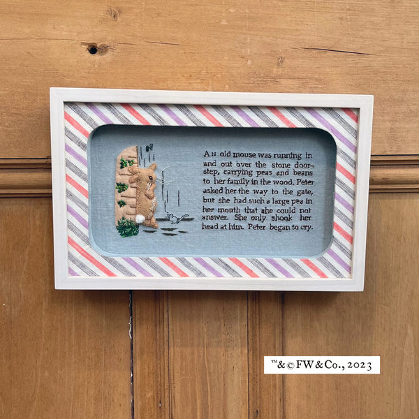 英字のストーリー部分はミシン刺繍済みです。